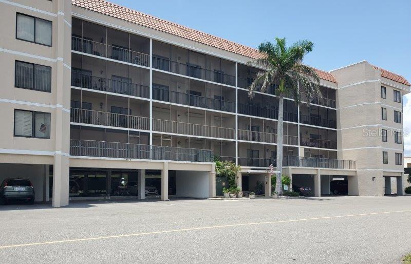 Foto principal - 25188 Marion Ave
