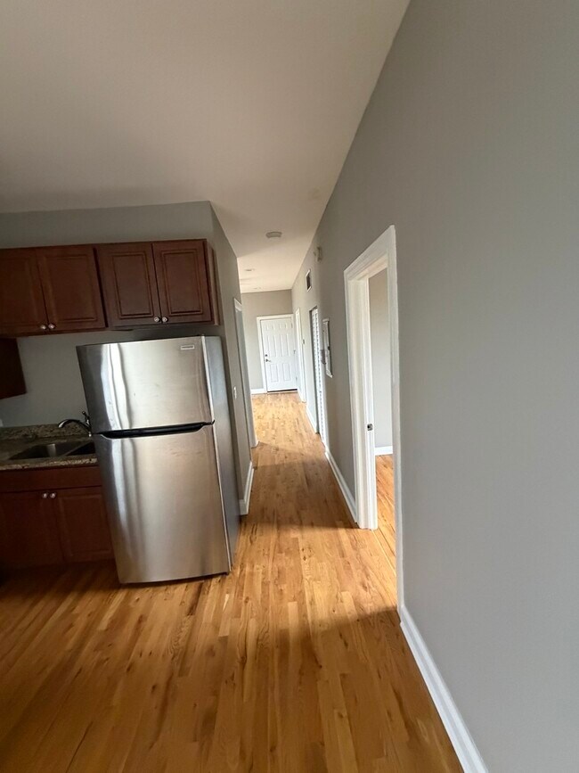 Foto del edificio - 3534 W Diversey Ave