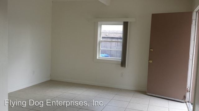 Foto del edificio - 4366-4378 Maple St