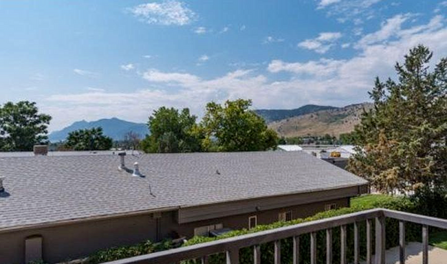 Building Photo - 2 Bed, 2.5 Bath Townhouse with 330+ Sq Ft ...