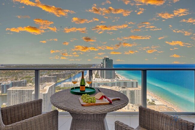 Building Photo - 4111 S Ocean Dr