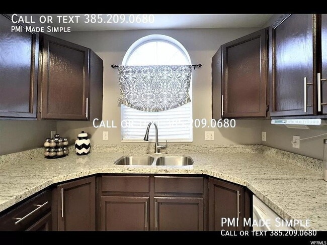 Foto del edificio - 2296 N 790 W St