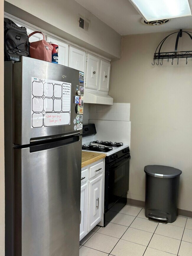 Foto del edificio - 9481 Woodbridge Rd