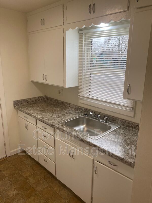 Foto del edificio - 390 17th St SE