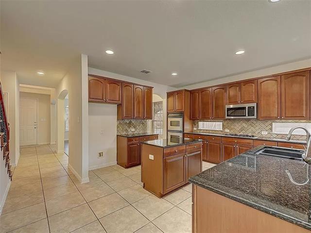 Building Photo - 11540 Mansfield Dr
