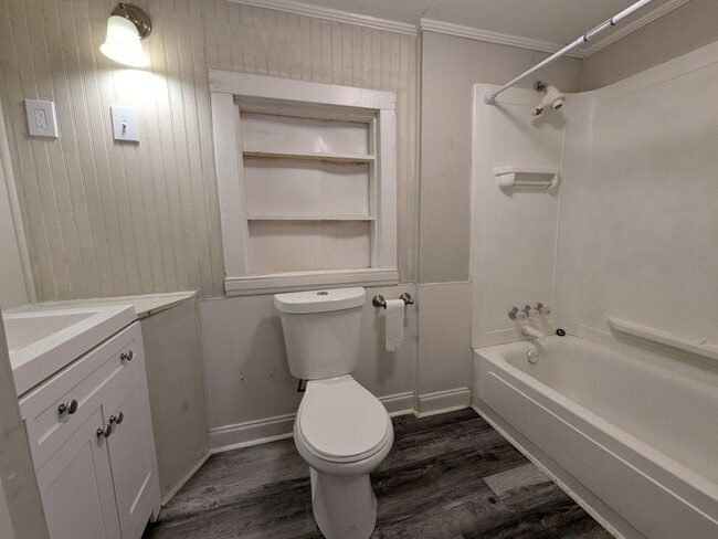 Building Photo - England1017