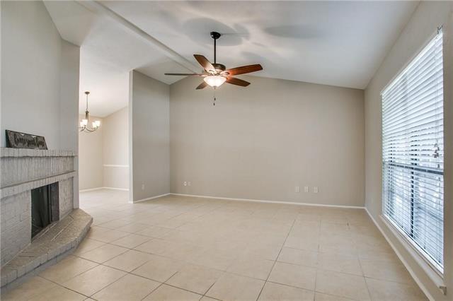 Foto del edificio - 1300 Crestview Dr