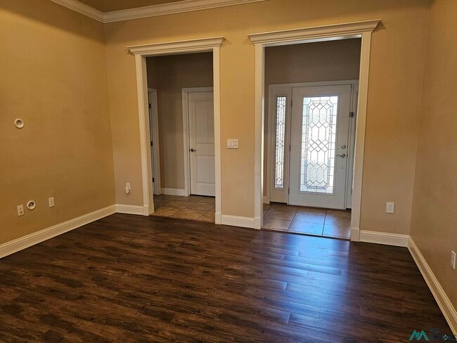 Foto del edificio - 209 Almond Tree Ln