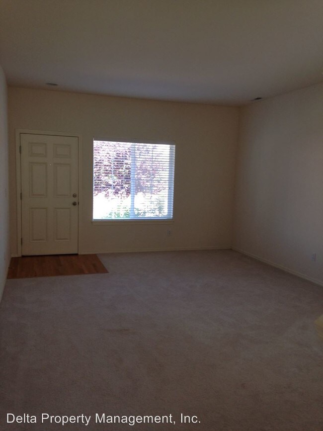 Building Photo - 4 br, 2.5 bath House - 7810 85th St NE