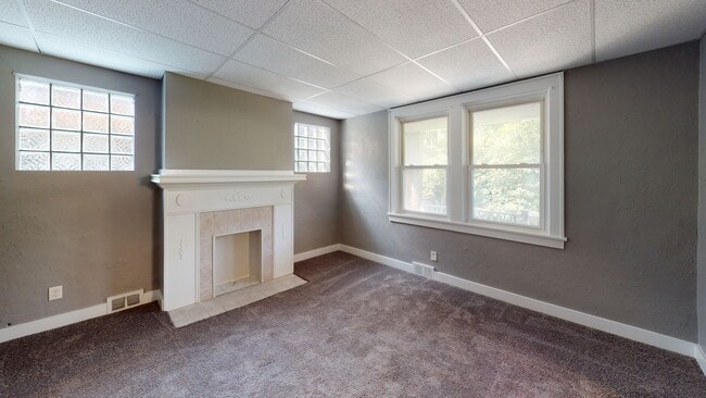 Building Photo - Renovated 3-Bedroom Home for Rent