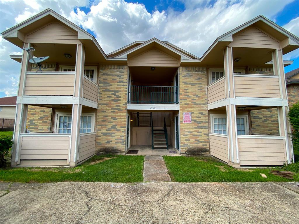 1308 Brenda Ln Unit A, Humble, TX 77338 Room for Rent in Humble, TX