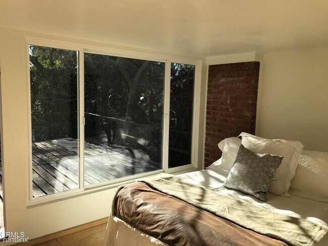 Foto del edificio - 2 br, 2 bath House - 524 E Marigold St