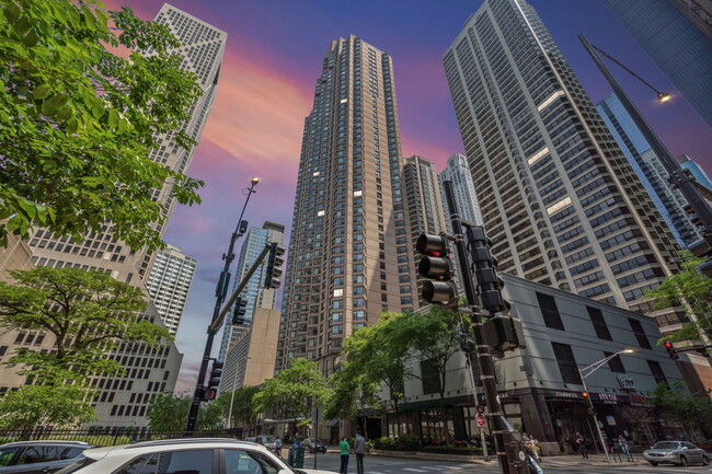 Building Photo - 401 E Ontario St