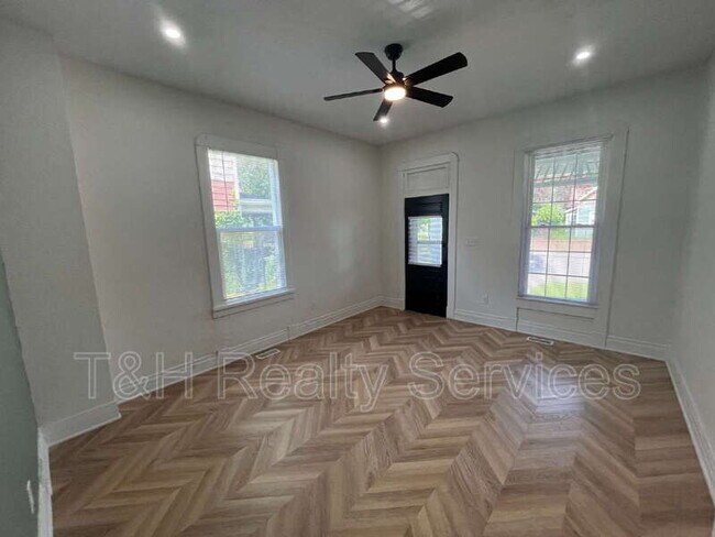 Foto del edificio - 1146 S Olive St