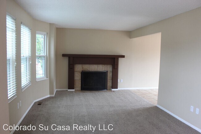 Foto del edificio - 3 br, 3 bath House - 4878 Ridenour Dr.