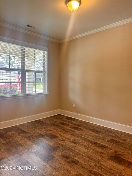 Building Photo - 165 Moultrie Lane