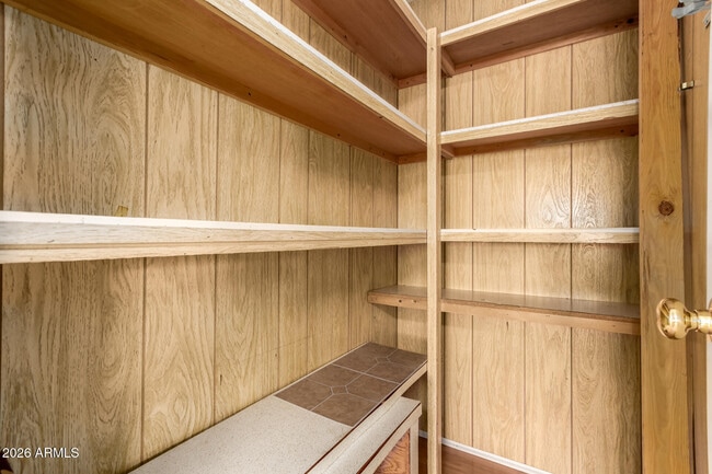 Foto del edificio - 8421 E Main St