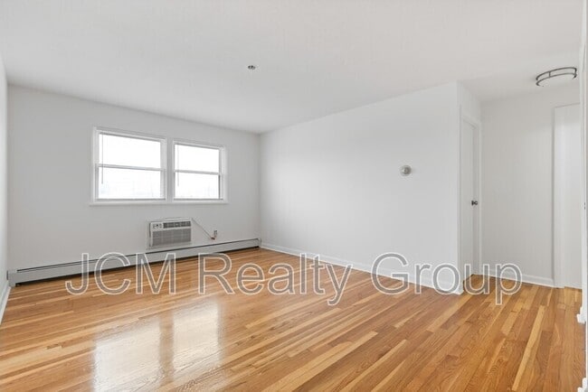 Photo - 303 Broadway Apartment