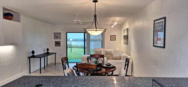 Building Photo - 54 Ocean Palm Villa S