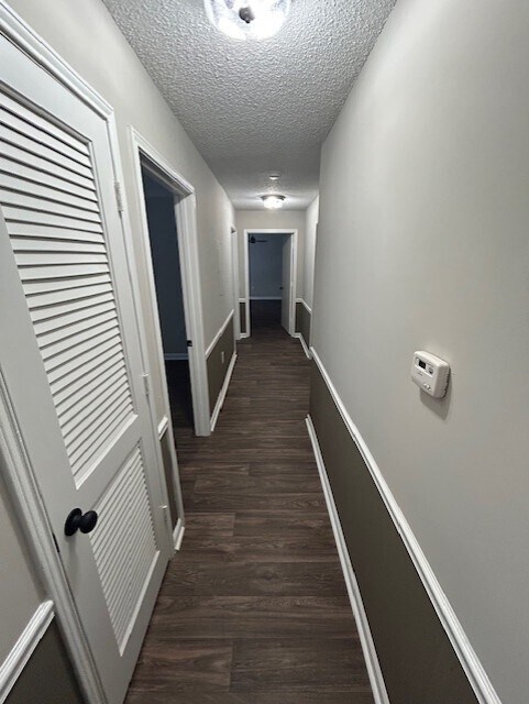 3x2 - 1097 pies cuadrados - Meadow Oaks