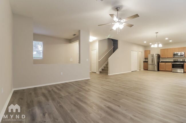 Foto del edificio - 2724 Breezy Meadow Rd