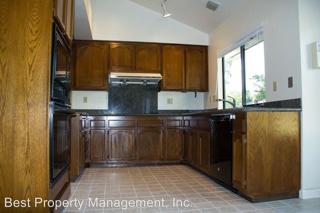 Building Photo - 4 br, 3 bath House - 45764 Bridgeport Dr.