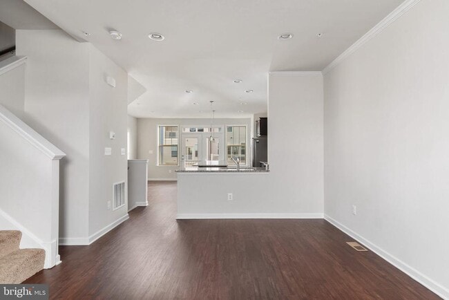 Building Photo - 1805 Evans Rd