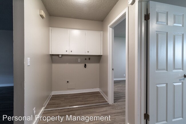 Foto del edificio - 2 br, 1 bath House - 1008 NE 86th ST