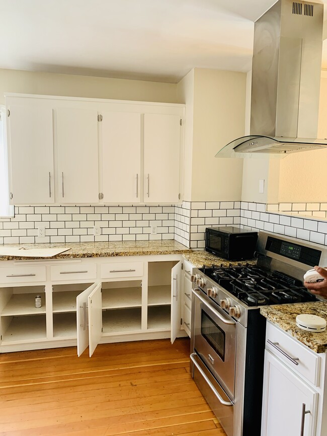 Building Photo - 1410 14th St