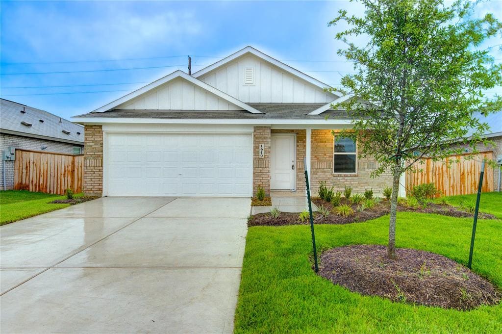 Primary Photo - 1610 Birch Wood Dr