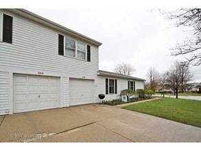 Building Photo - 304 Creekside Dr
