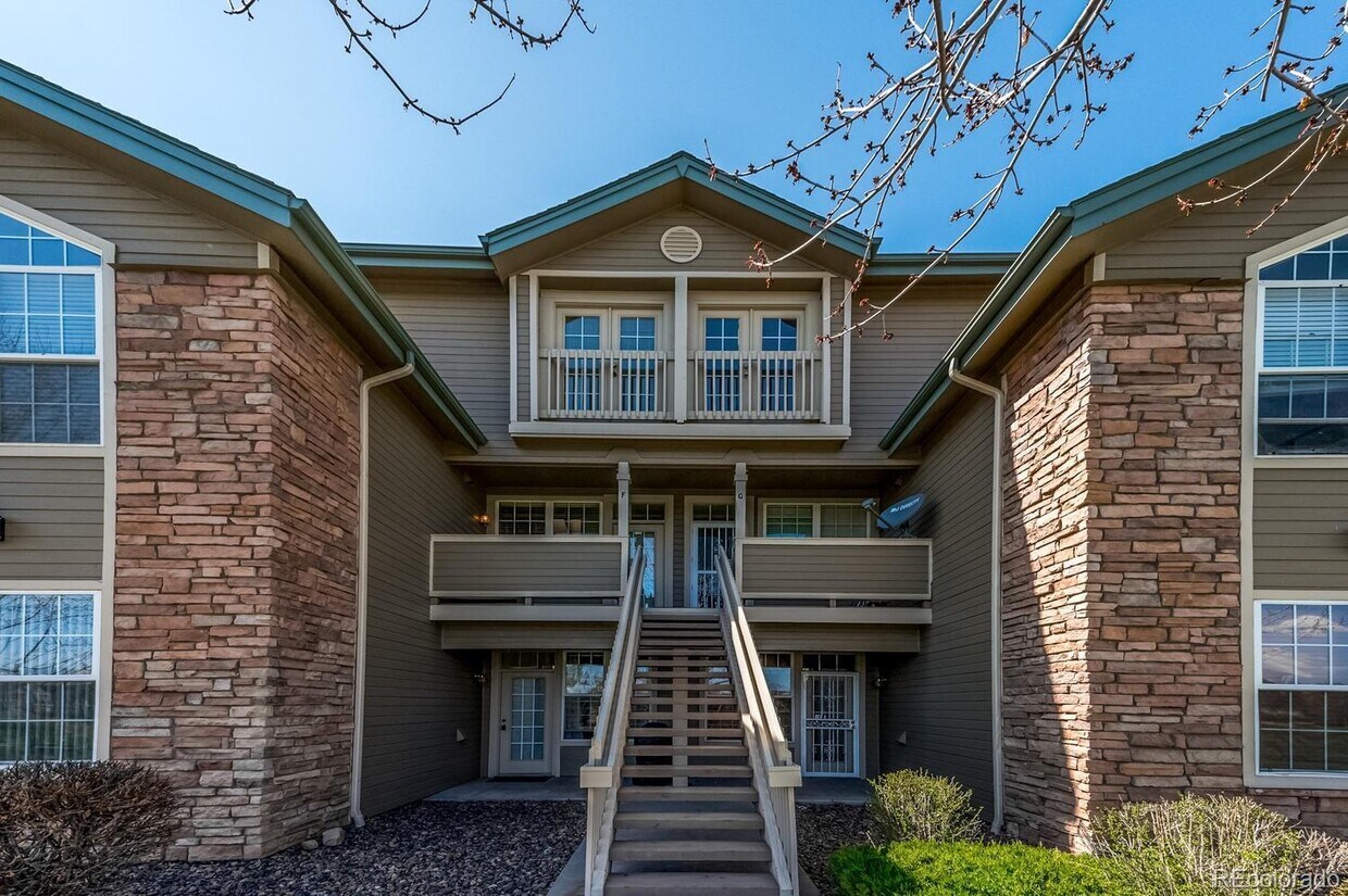 Foto principal - Beautiful Condo in Steeplchase!
