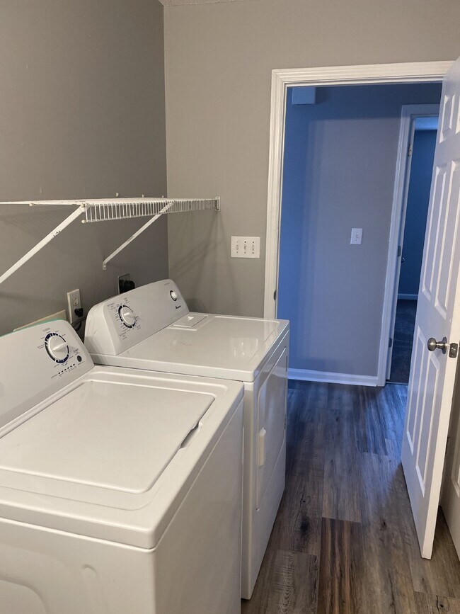 Foto del edificio - 204 B  Arkansas Ave Oak Grove KY 42262