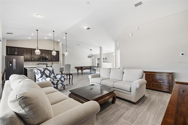 Foto del edificio - 8 Creek Ct