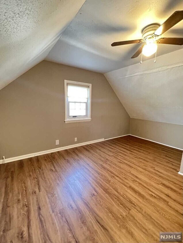 112 Hayward Pl, Wallington, NJ 07057 Room for Rent in Wallington, NJ