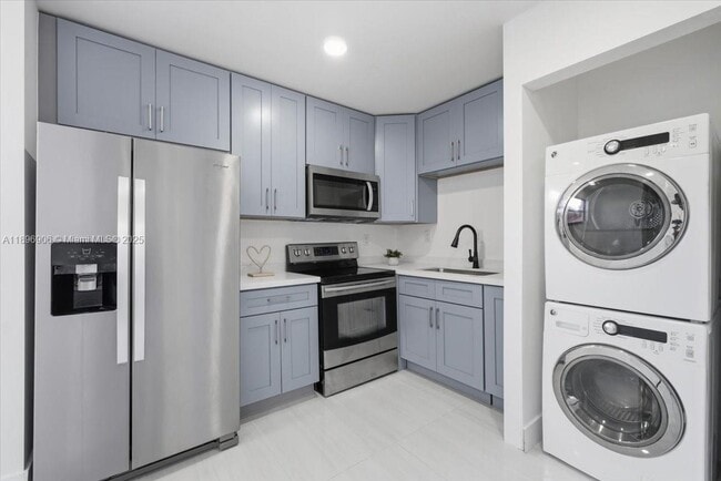 Foto del edificio - 9907 NW 9th St Cir