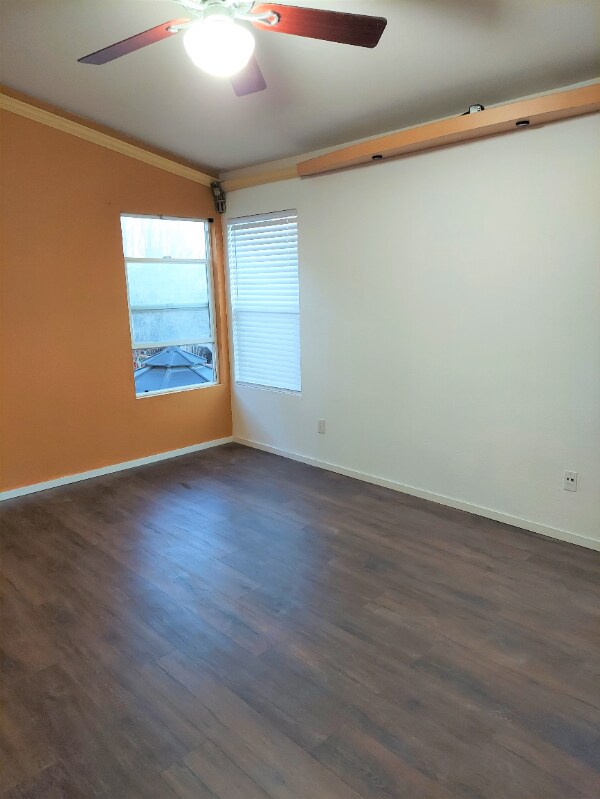 Foto del edificio - 812 Granite Ave