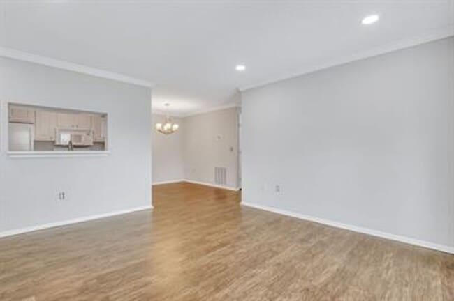 Foto del edificio - 12300 Apache Ave