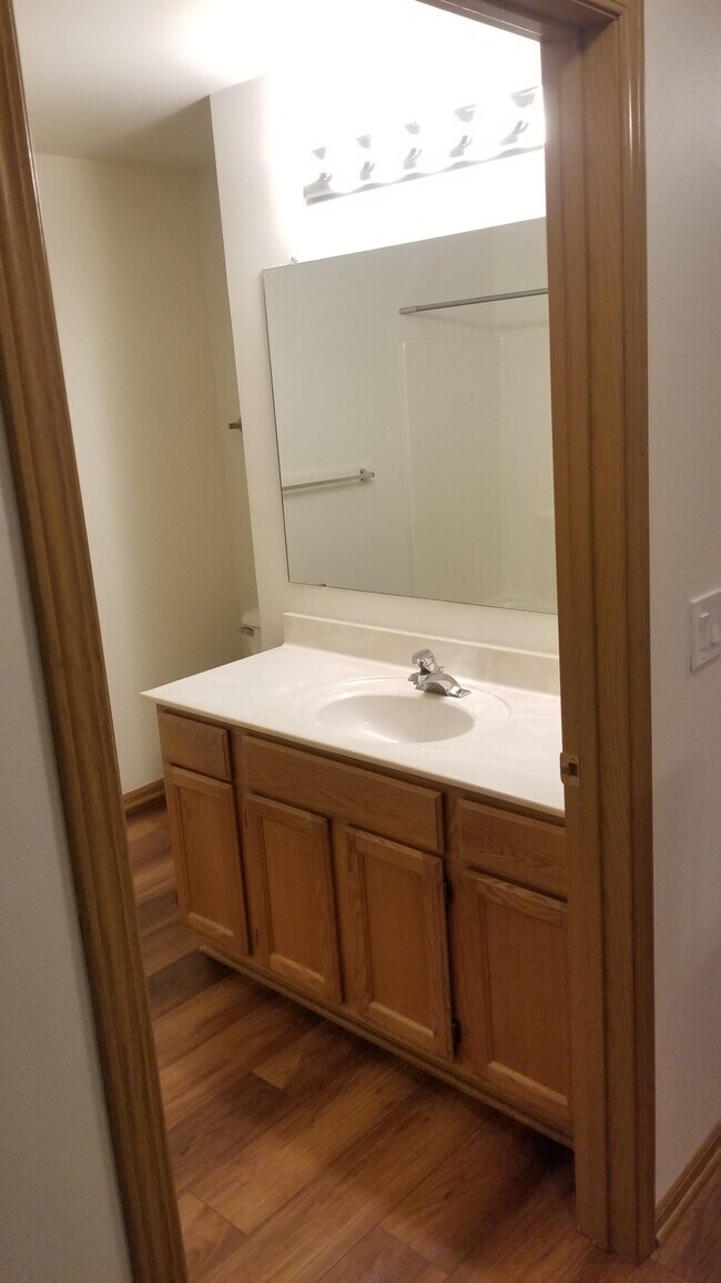 Diversey Manor Apartments Whitefish Bay, WI