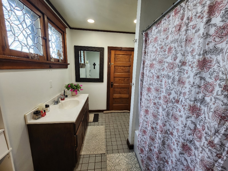 Building Photo - 410 S Parker Dr