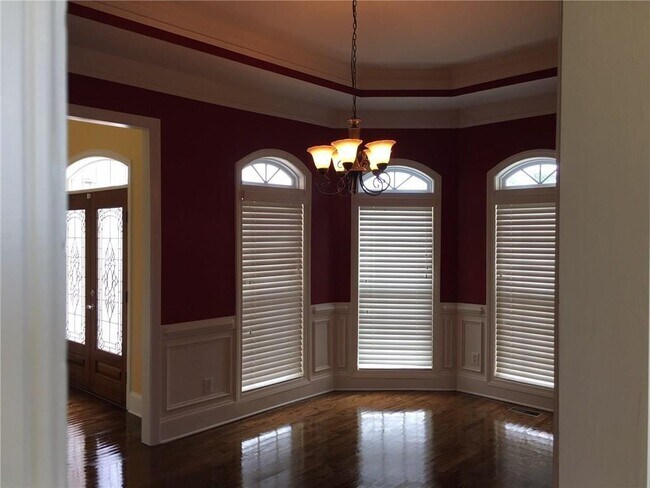 Foto del edificio - 5575 Toccoa Dr