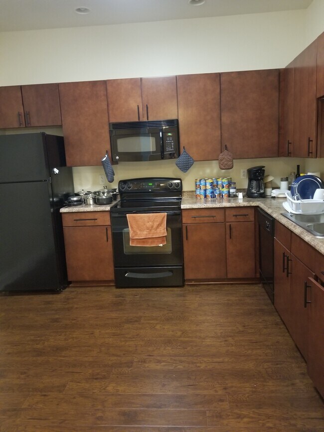 Building Photo - 506 Treyson Ln