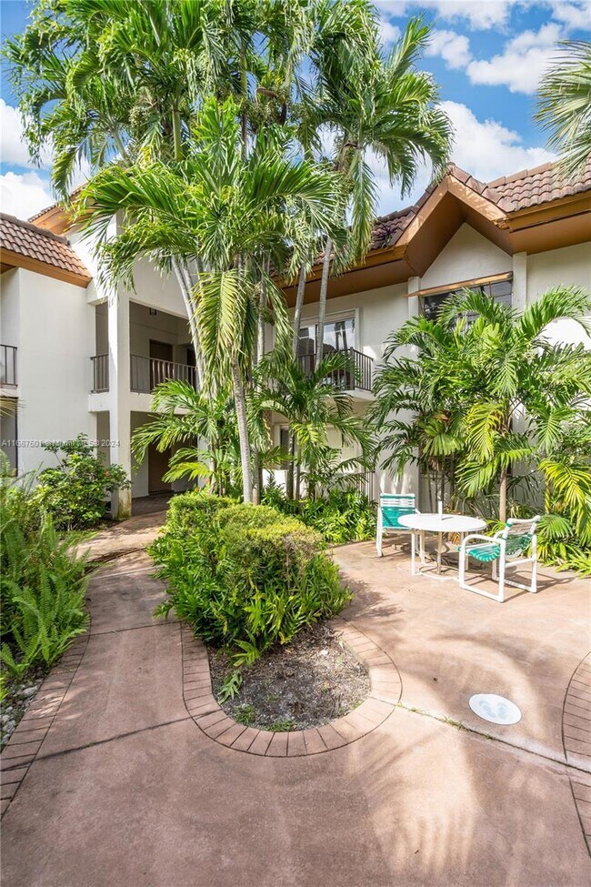 Foto del edificio - 9350 SW 77th Ave