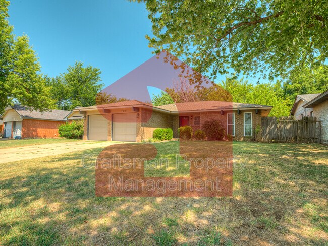 Foto del edificio - 309 Meadow Lake Dr