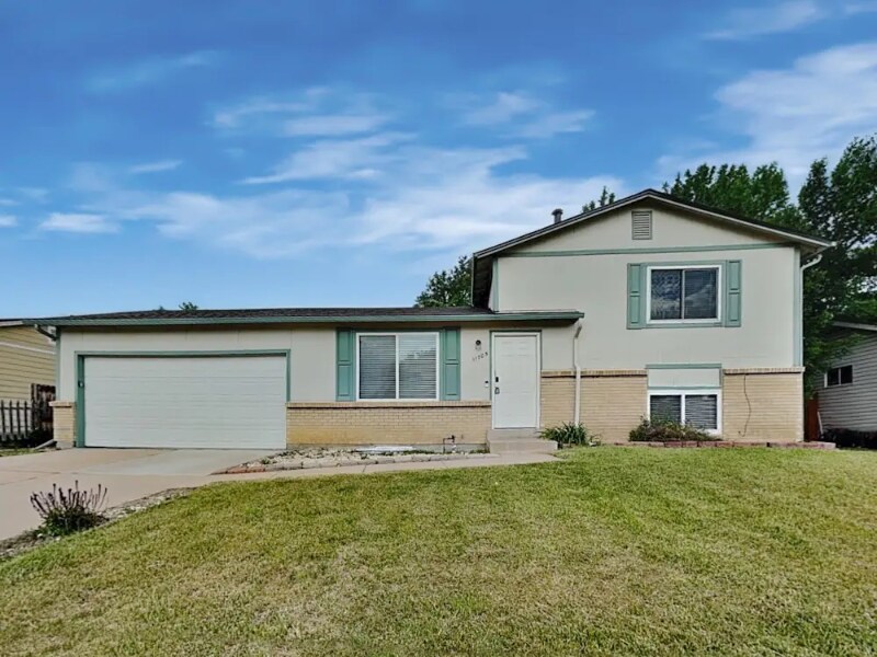 Foto principal - 11705 Adams St