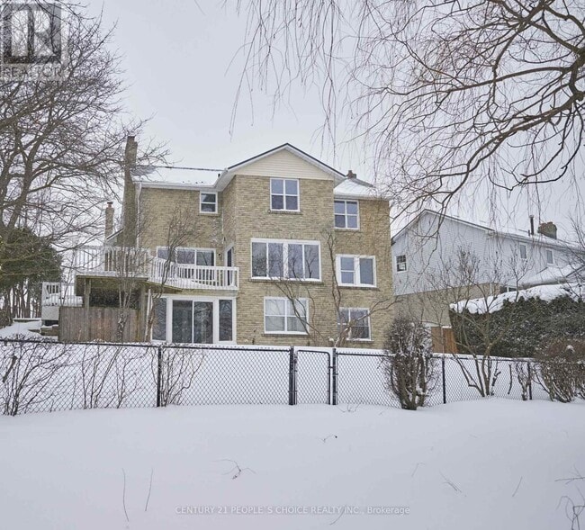 Photo du bâtiment - 102 Hialeah Crescent