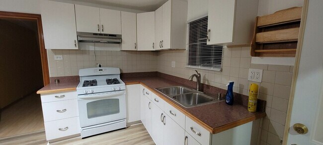 Foto del edificio - 2421 W Palmer St