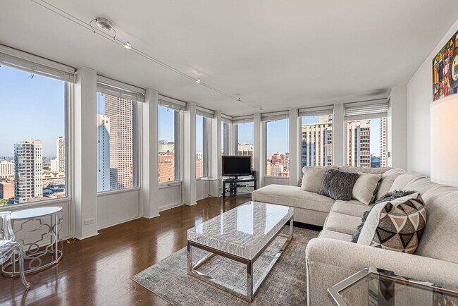 Foto del edificio - 100 E Walton St