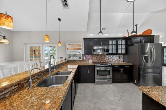 Foto del edificio - 9121 Paragon Way