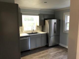 Foto del edificio - 2412 E Lakeview Dr
